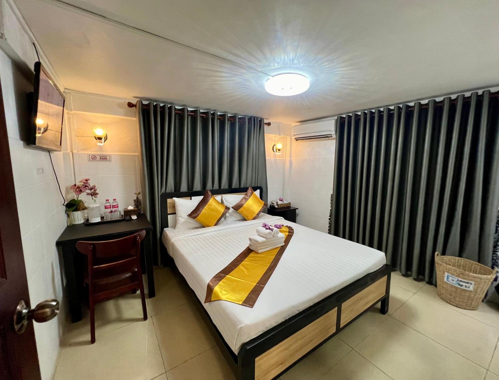 Sun Chakra Boutique Hotel Phnom Penh Exterior photo