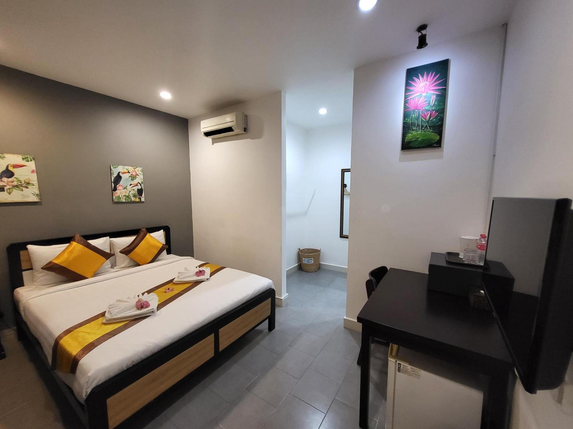 Sun Chakra Boutique Hotel Phnom Penh Exterior photo