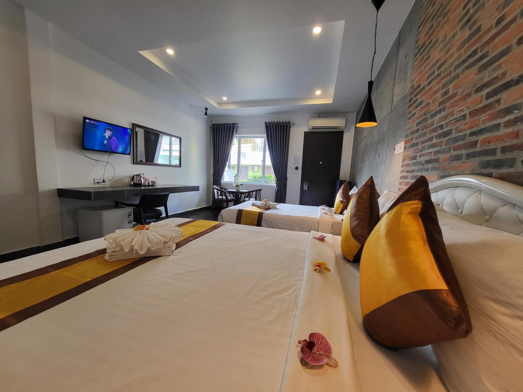 Sun Chakra Boutique Hotel Phnom Penh Exterior photo