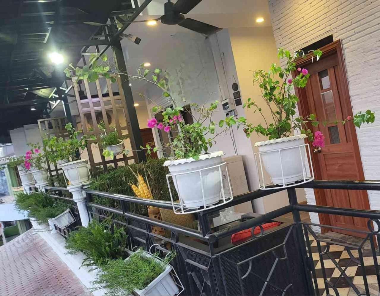 Sun Chakra Boutique Hotel Phnom Penh Exterior photo